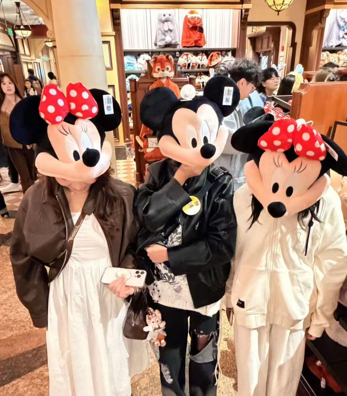 街拍小姐姐穿搭秀