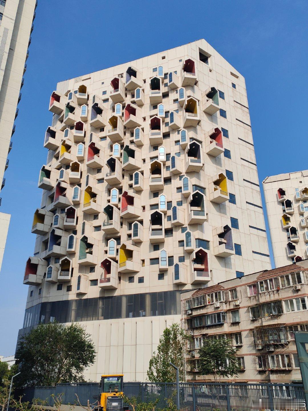 如此美丽的烂尾楼#建筑[超话]##建筑设计[超话]# ​