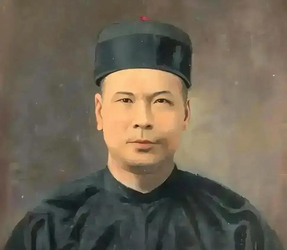 洪秀全生前有一个重口的怪癖。1864年，曾国藩找到他尸体时，恶心到差点当场呕吐。那么曾国藩究竟在洪秀全尸体上看见了什么？
 
天京城破第三天，曾国藩才从安庆赶到天王府。当时有谣言说洪秀全没死，逃到湖州去了，朝廷连发三道旨意，要他务必验明正身。他走到正殿，地砖已被撬开，坑边站着十几个亲兵，没人说话。一