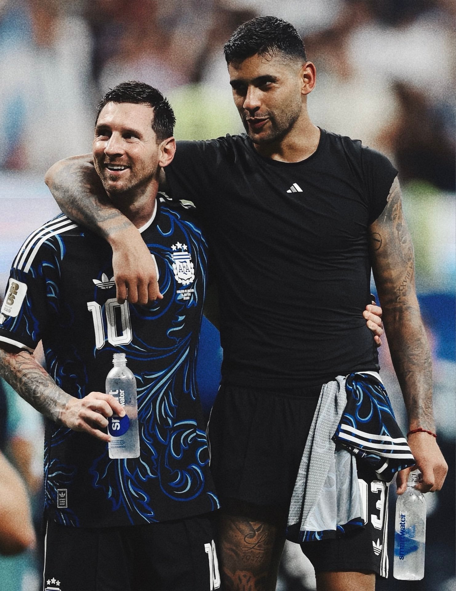 🚨🥹🇦🇷 阿根廷4-0玻利维亚，赛后罗梅罗表示：
 “在我们余生的岁月里，都会无比怀念这位阿根廷队长。这是我永生难忘的一天，而且我觉得自己已经准备好承担起这份重任了。

“我从未想过自己有一天会成为国家队队长。我的职业生涯就是从这里起步的，十年后的今天，我以阿根廷队长的身份回到 ​