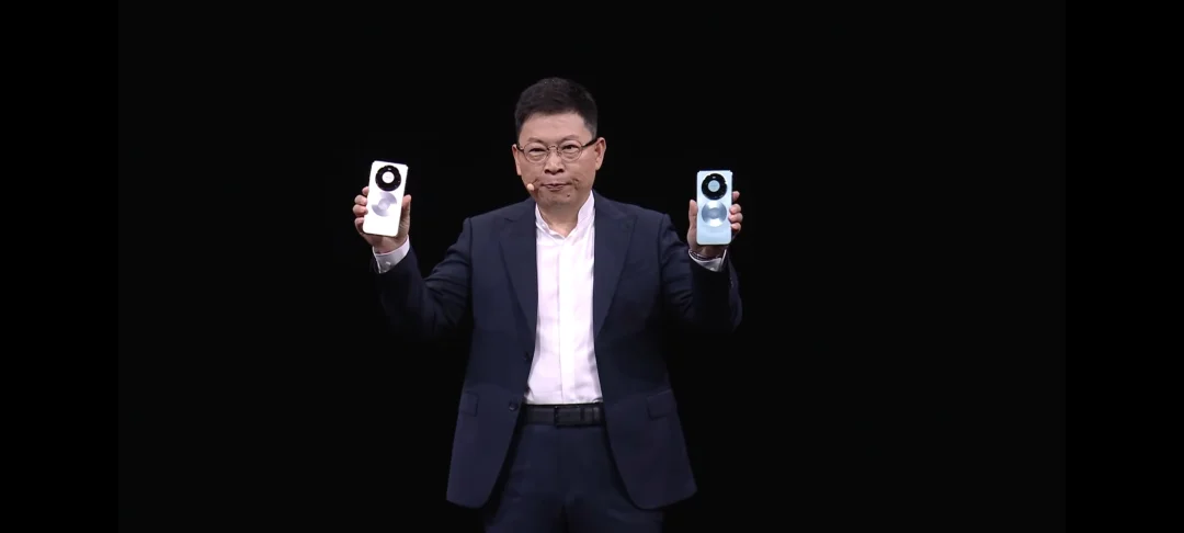 我想要他手里这俩！