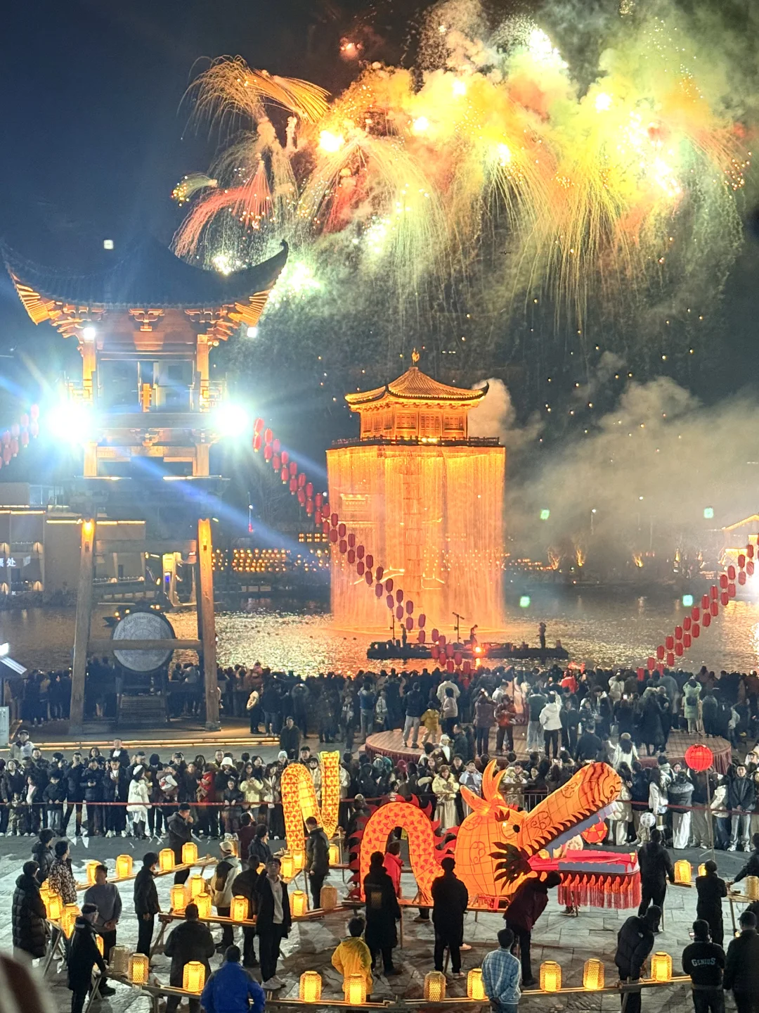 迄今为止我很少用震撼形容一个小城的年味‼️