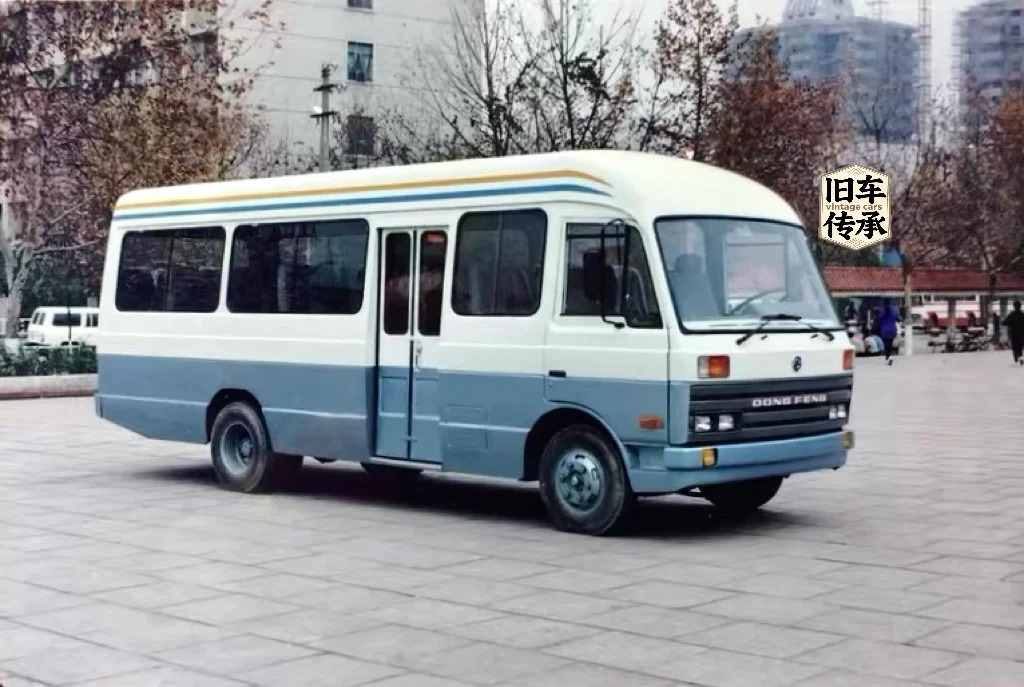 东风EQ6590，第二汽车……
