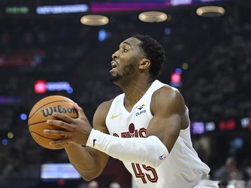 NBA   克利夫兰骑士VS底特律活塞 北京时间 5 月 12 日 0...