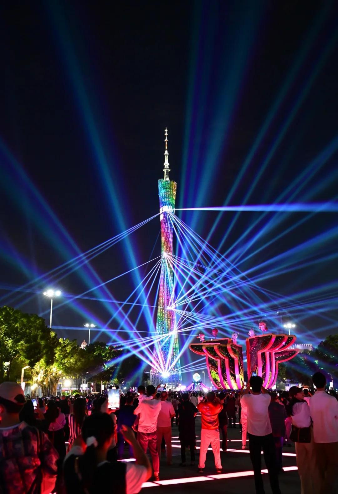 📸广州塔灯光秀 打卡广州塔灯光秀，走近极具视觉盛宴～