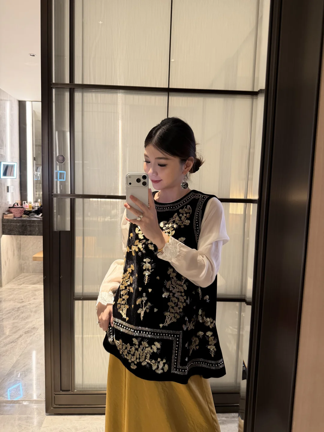 🖤💛🖤💛🖤💛新中式黑色金丝绒给的古典感