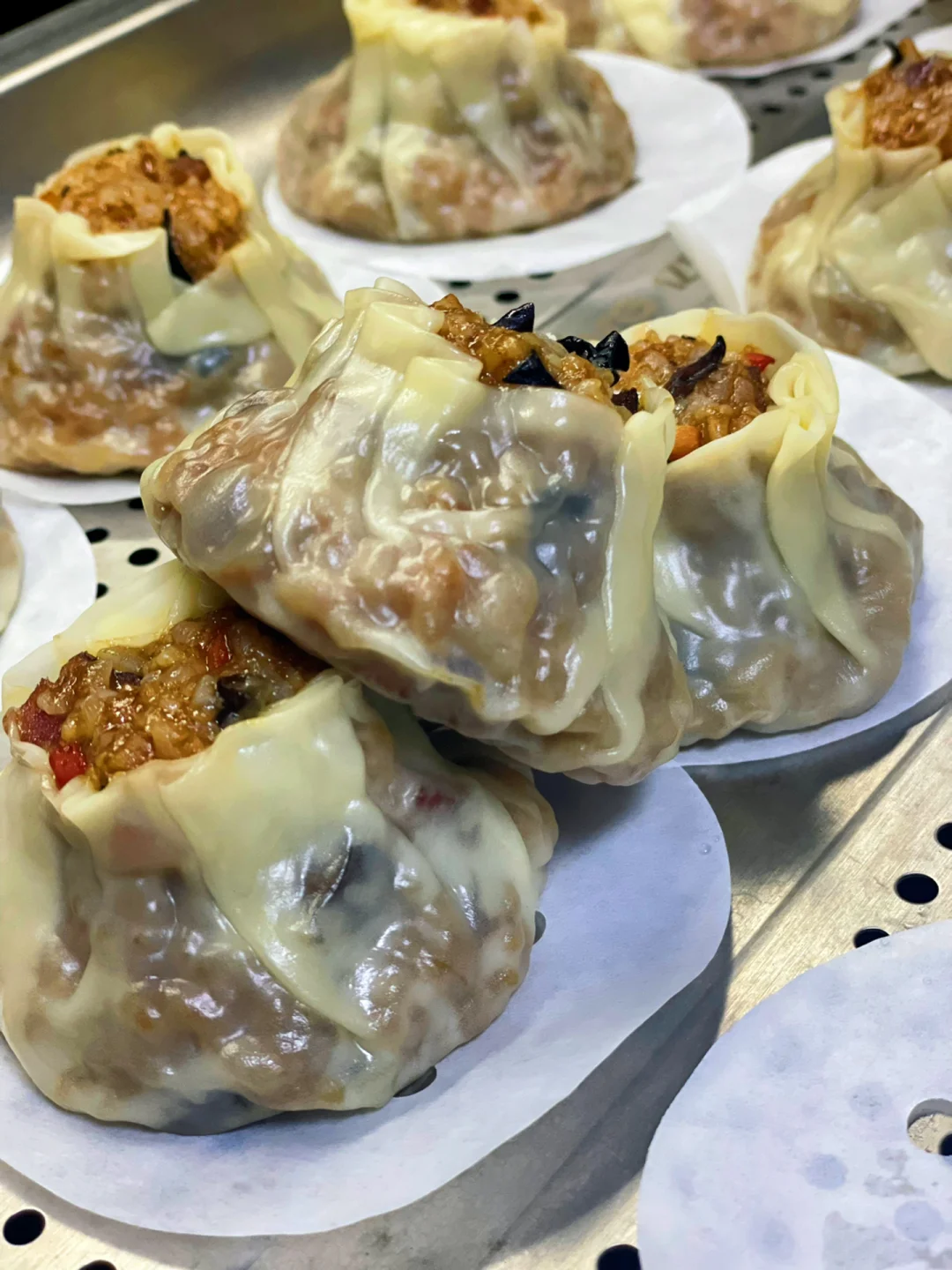 谁能拒绝糯叽叽的烧卖呢，皮薄馅大超好吃🤤