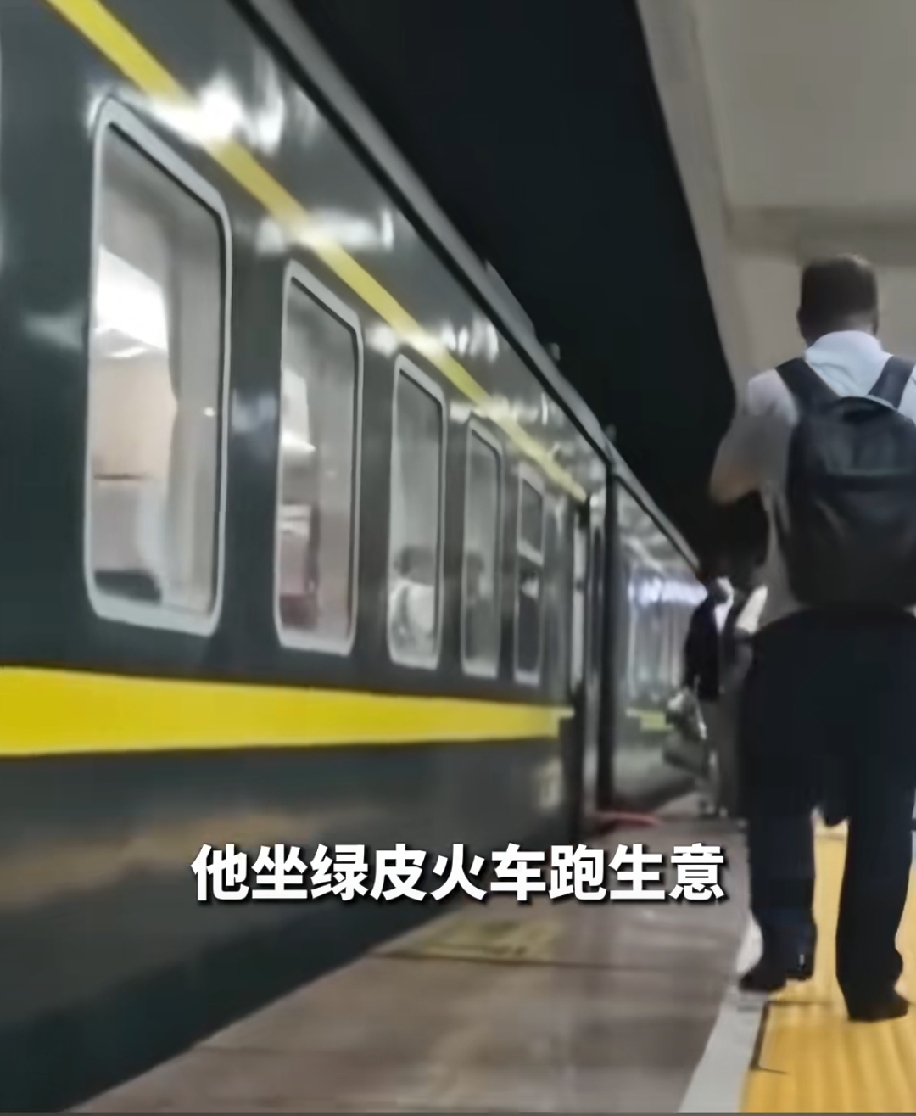 湖北武汉，一名男子做生意欠下了2000万债务，被限制高消费，不能坐飞机、高铁。

欠了2000万，坐不了飞机高铁，乍一听是“不方便”，可这“不方便”背后，是法律给欠债不还的人立的一道门槛。别小看这几条限制，它管的不光是出行：高档酒店住不了、豪车开不了、子女读高收费学校也受影响，说白了，就是让你把