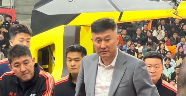 今日体育汇广东男篮本赛季一旦夺冠，将发生三个大事件！  先来说第一个关...