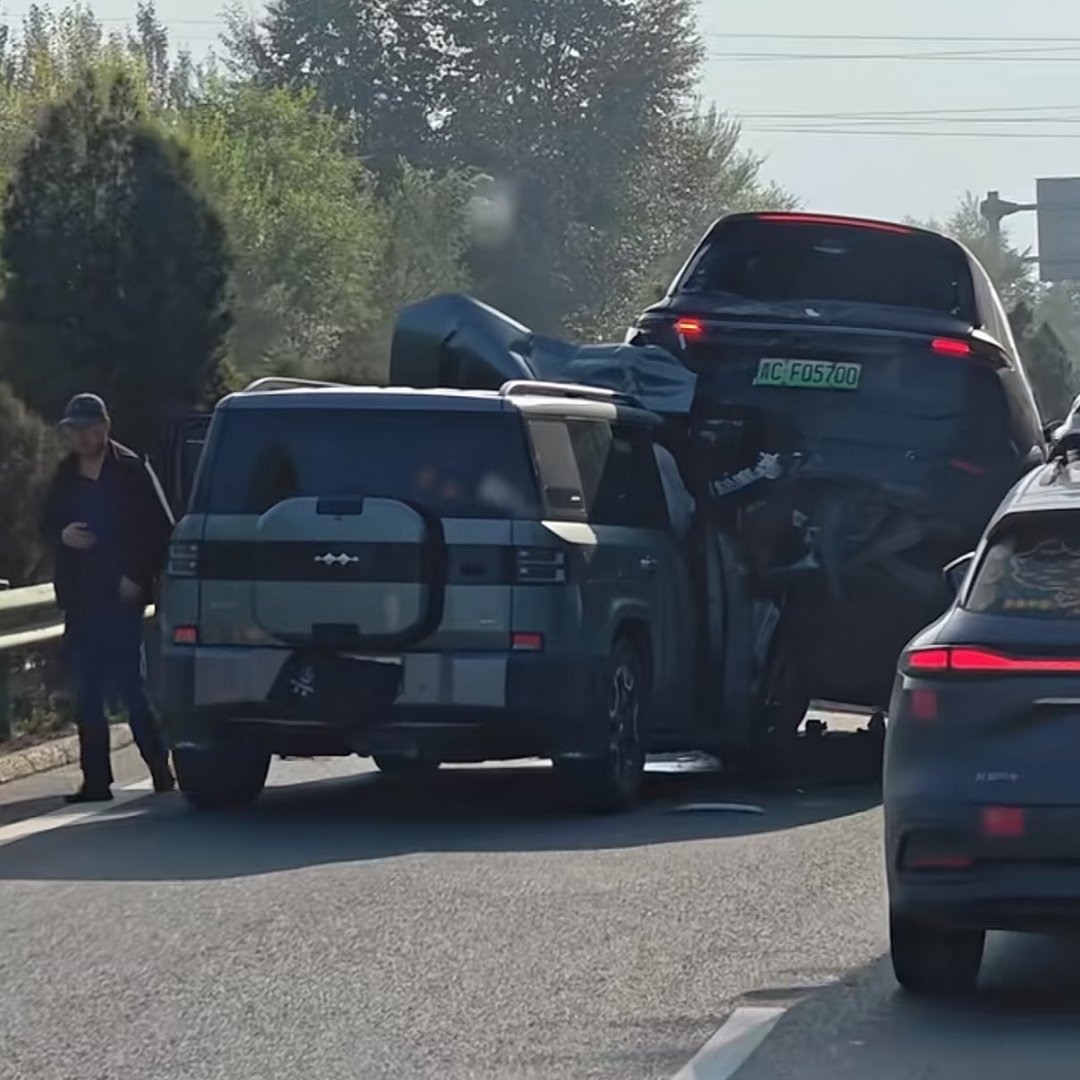可怕，大家国庆出游开车一定要注意安全啊！#大v聊车##方程豹[超话]# ​