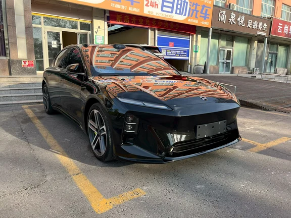 全新到店蔚来ET5
轿跑有型，换电无忧
性能电轿，智享出行