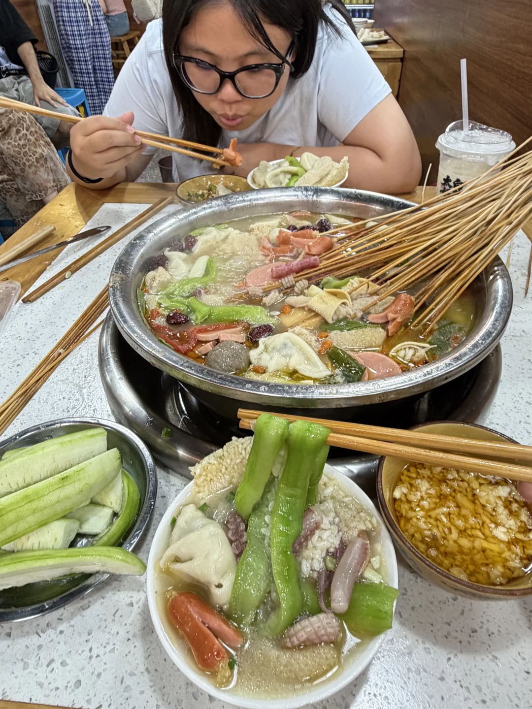 参见成都竹荪鱿鱼鸡汤串串女王！！！