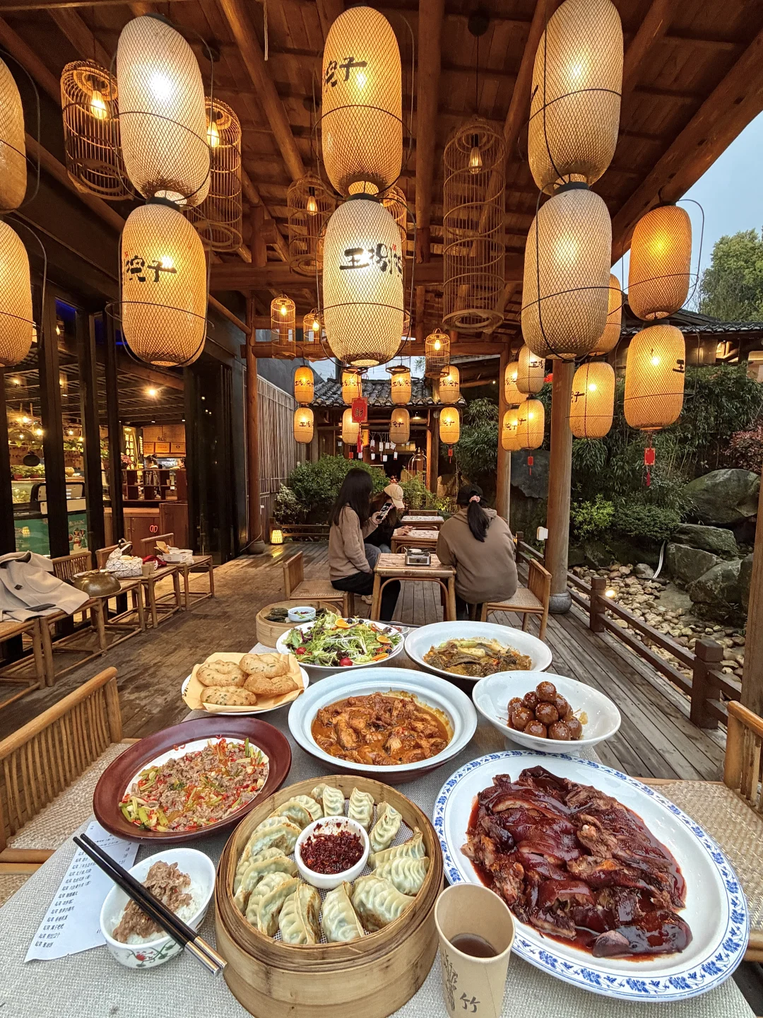 真不是苏州！长沙花小钱装大杯餐厅➕1