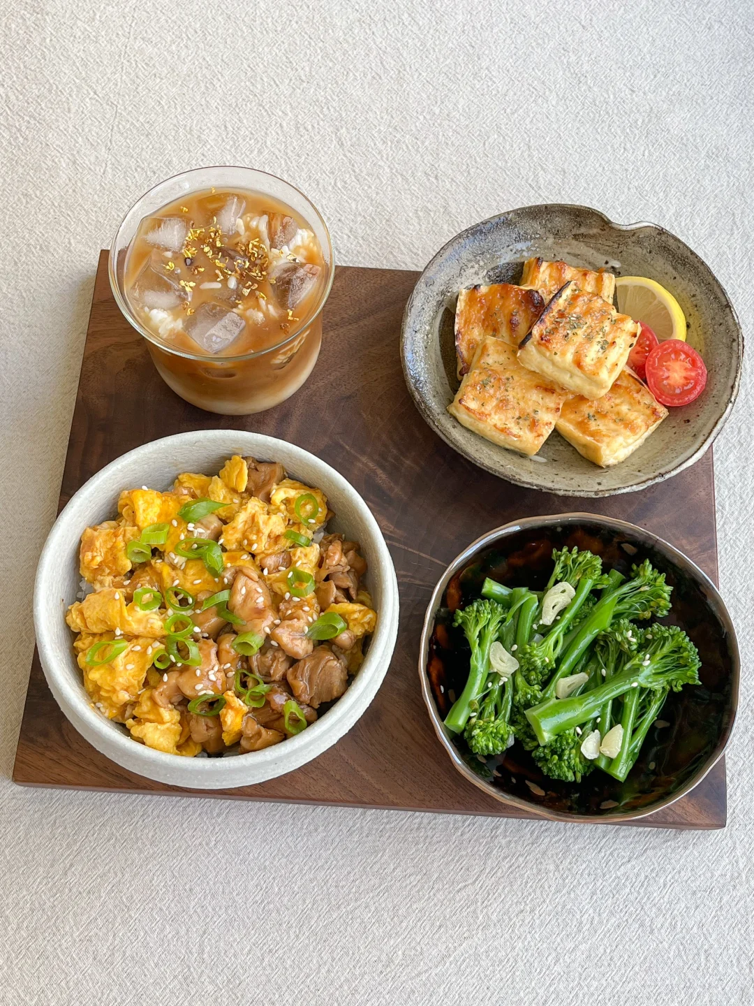 健康饮食｜不紧不慢 吃顿午饭吧