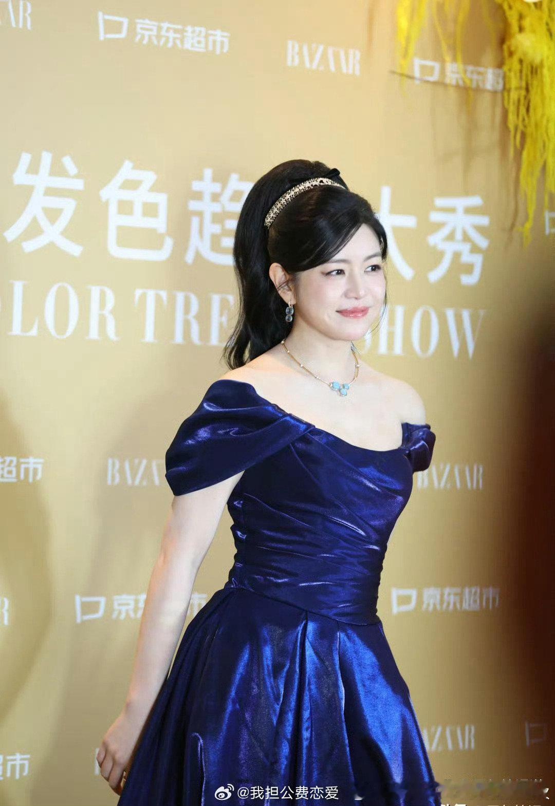 陈妍希芭莎大秀惊艳亮相！41岁穿公主裙嫩感拉满，离婚后状态封神 ​

陈妍希想要二胎 ​