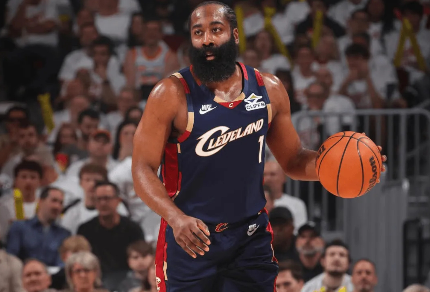 美记：预计哈登与骑士很快完成续约，关键在于签两年或三年   ESPN记...
