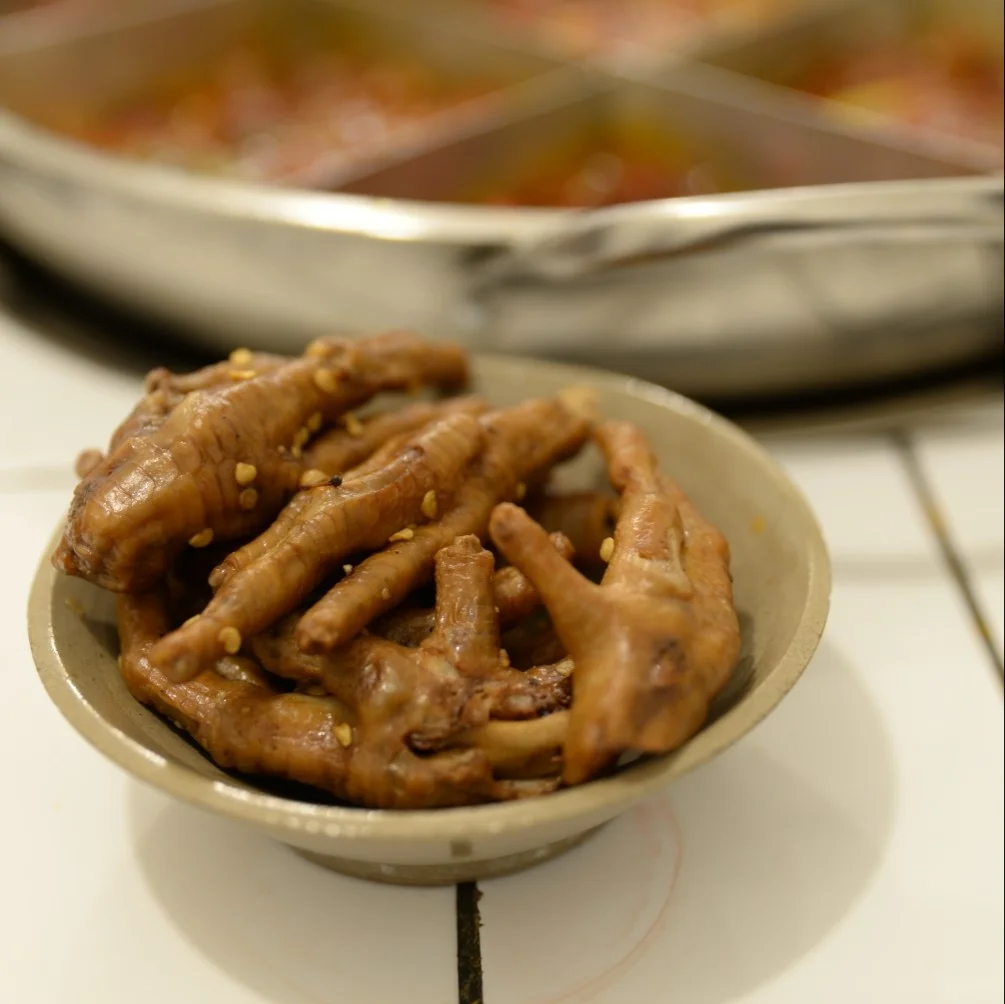 实力安利一家火锅馆！位于重庆临江门的巷子老火锅！