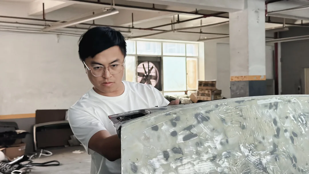 E46进入喷漆阶段