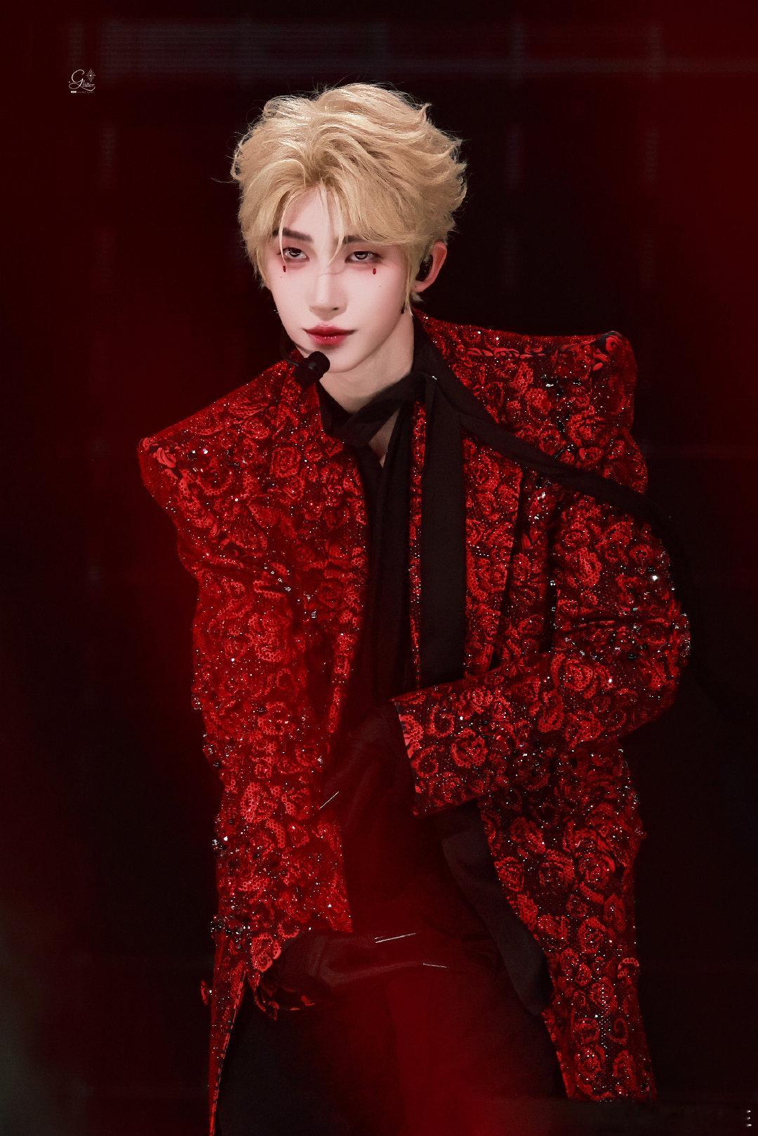 #刘宇国风美少年# ly #刘宇全能艺人# 
吸血鬼伯爵🧛‍♂️
​