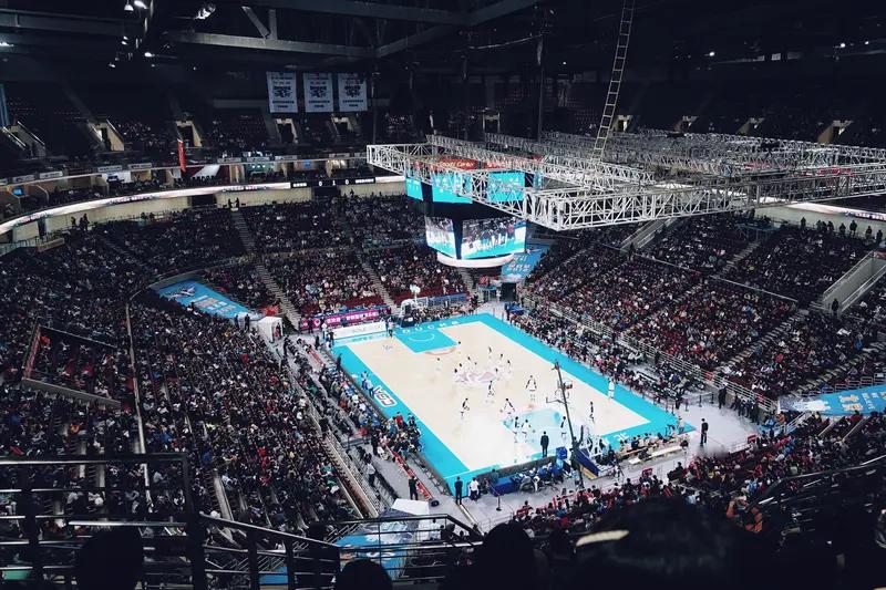 今天CBA常规赛收官夜太刺激了！山东高速男篮这边悬念重重。他们已锁定季...