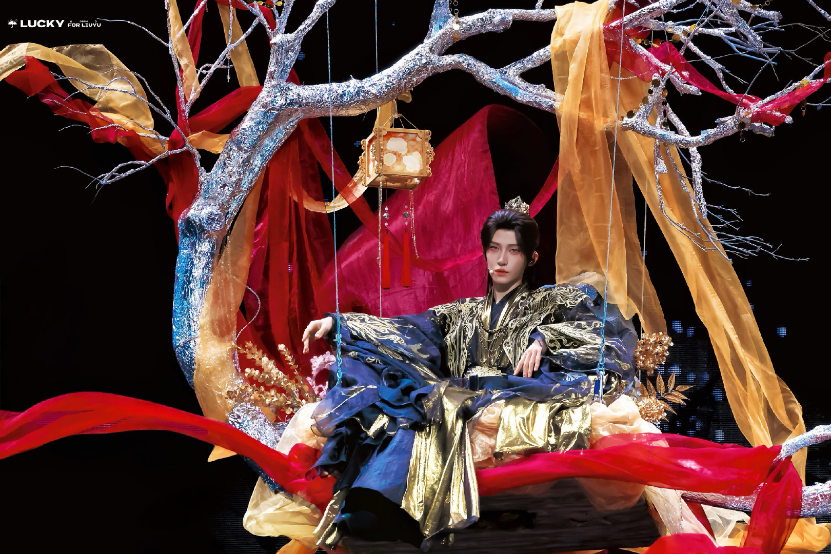 #刘宇2026宇宙诗人巡演# ly #刘宇宇宙诗人杭州站# 

众生于我脚下俯首称臣

​