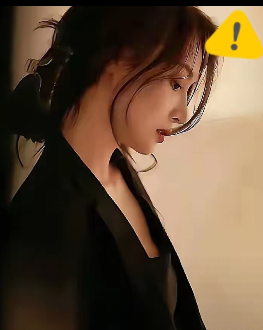 表面看，
是朱女士败诉了！倒不如说，是所有原配们都输了！​而且，输的是彻彻底底，
连底裤都不剩。
我觉得其一:不管结果是怎么样
她努力了，她是勇敢的，虽然目前的结果暂时不尽人意，但有着很大的社会意义。
相信一句话：万物皆有回转，一切终有回甘！
其二:败就败了，虽败犹荣，因为女孩再也不用迷茫，知道怎么