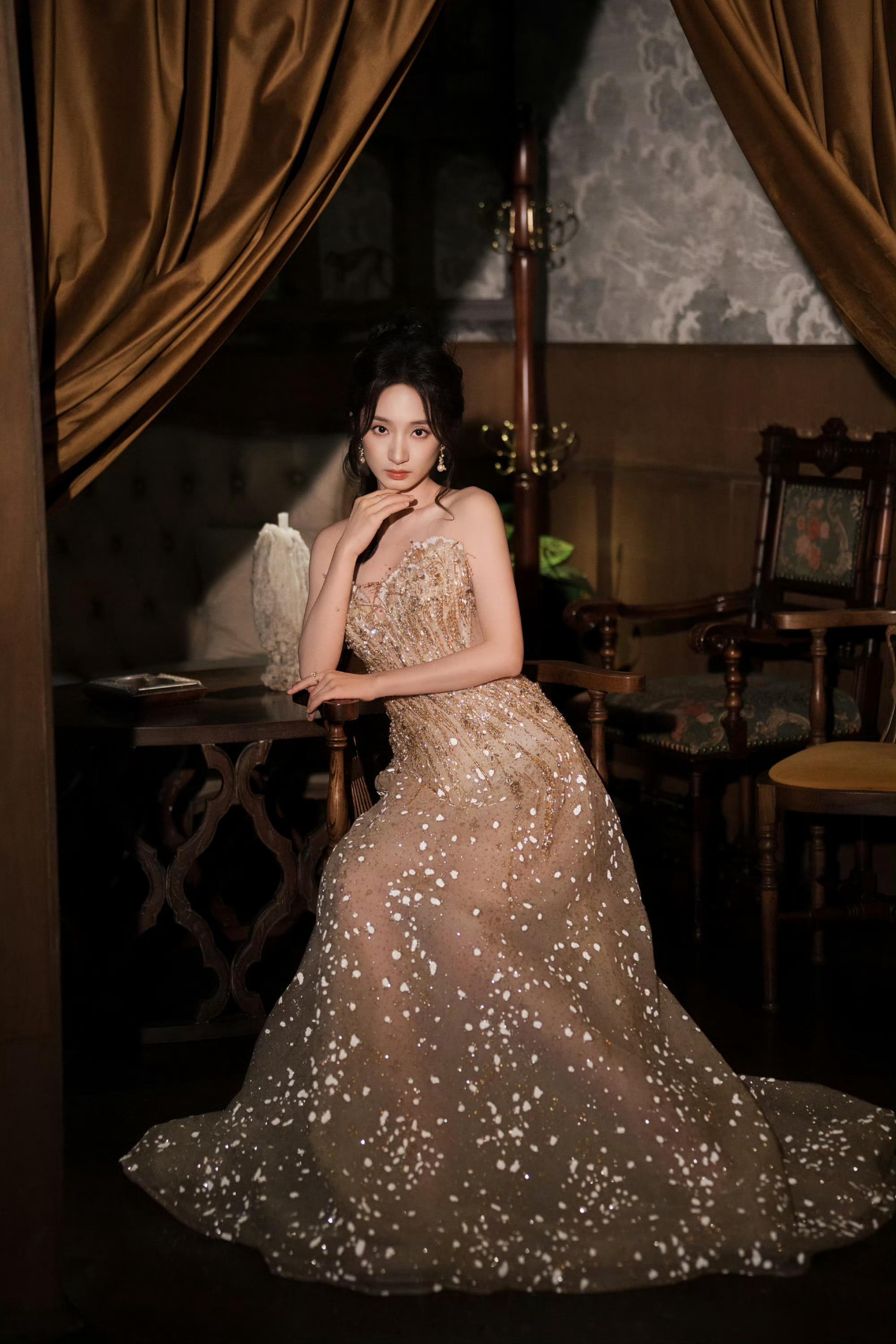 #谭盐盐[超话]# tyy好美​