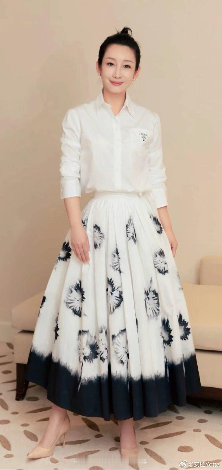 #秦海璐[超话]# 心好累晚安吧​
