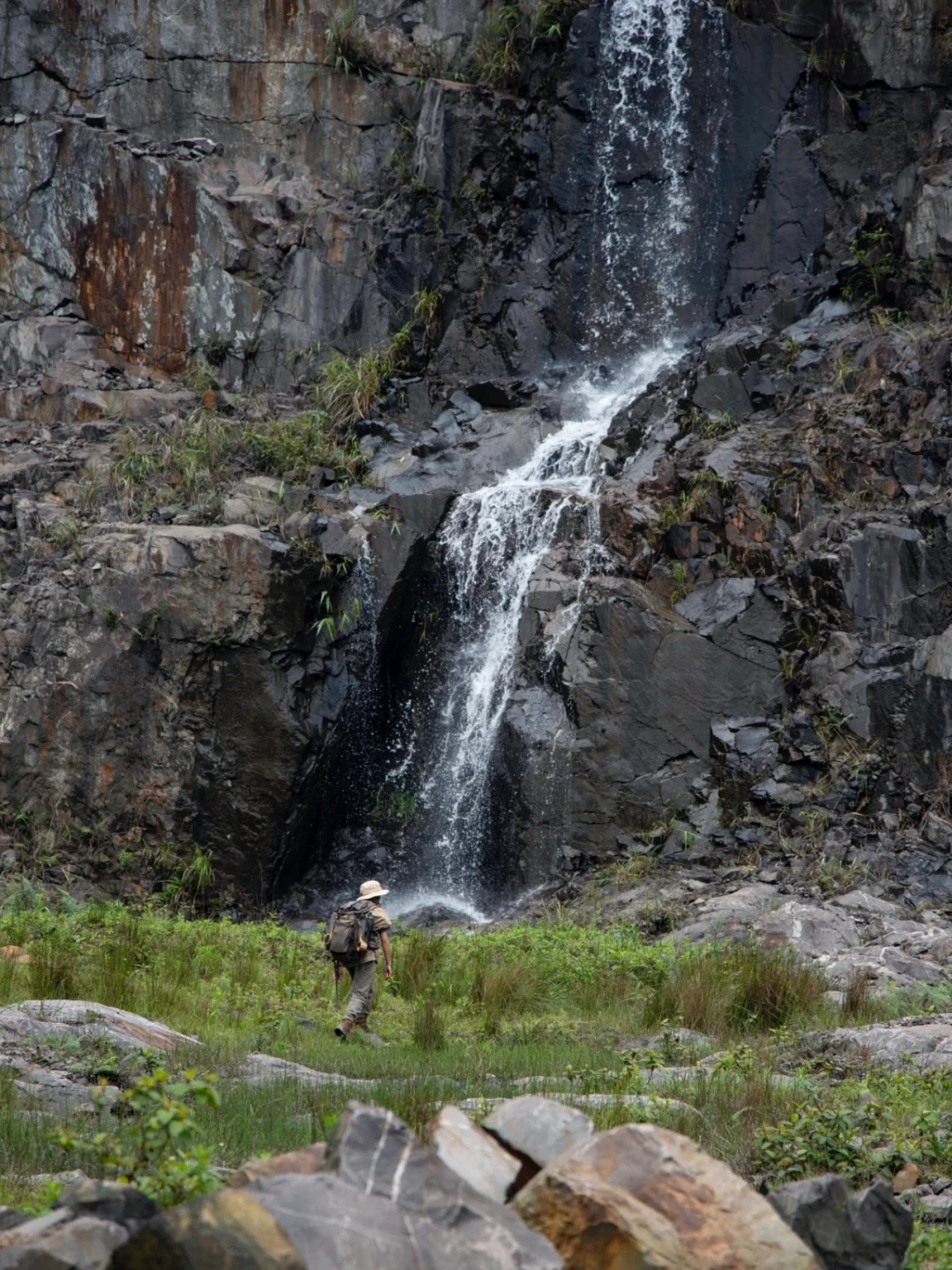 南宁周边景美人少轻徒步路线｜陈平名山徒步