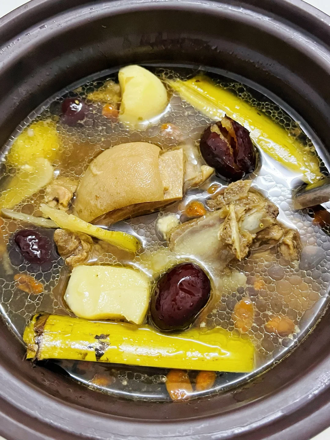 冬天暖身必备！当归党参羊肉滋补汤