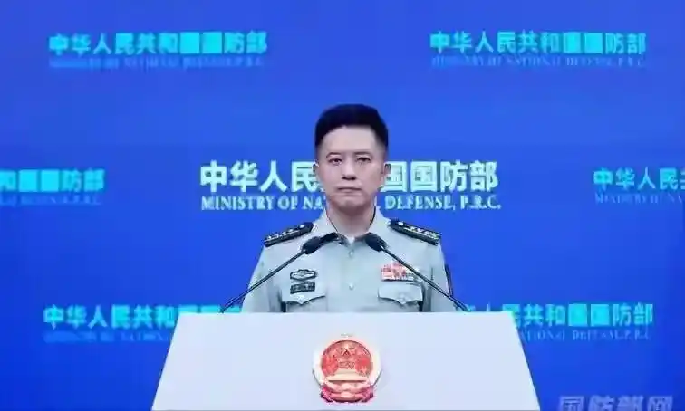 太意外！埃及放弃歼16转买别国战机，解放军军演亮空中杀招，格局瞬间反转，全网沸腾！

埃及要再买24架阵风的消息一出，国内军迷圈一片叹气声，不少人觉得歼-16跑去埃及参加联训却没拿到订单，是&34;陪太子读书&34;了。

这个判断其实站不住脚。先把事实捋清楚：埃及这次是向达索发出&