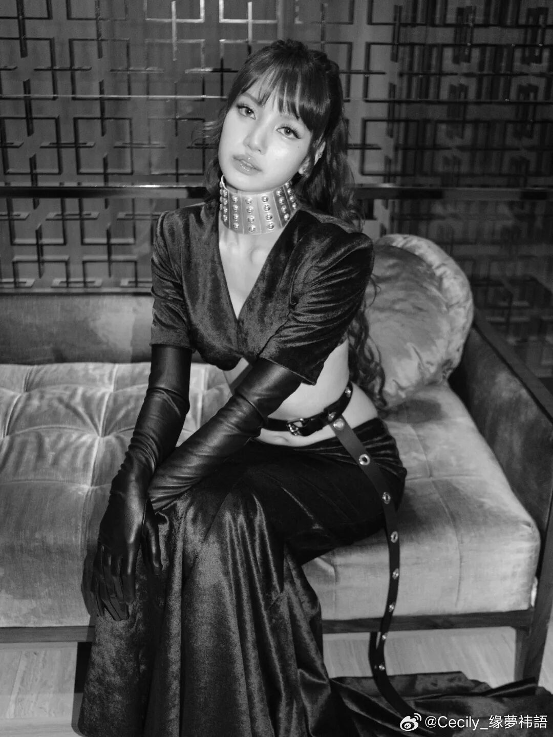 #LISA[超话]#  妈咪lalisa
#lisa走秀展示天资中# ​