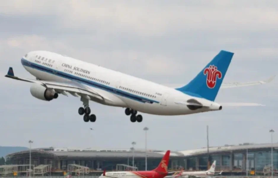 刚刚，民航遭重创！