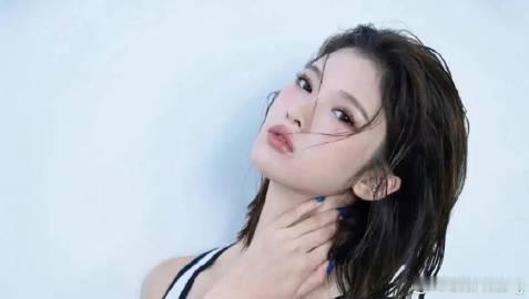 太顶了，吴艳妮新写真发布，性感与力量结合，网友：时尚圈超模！ 来自