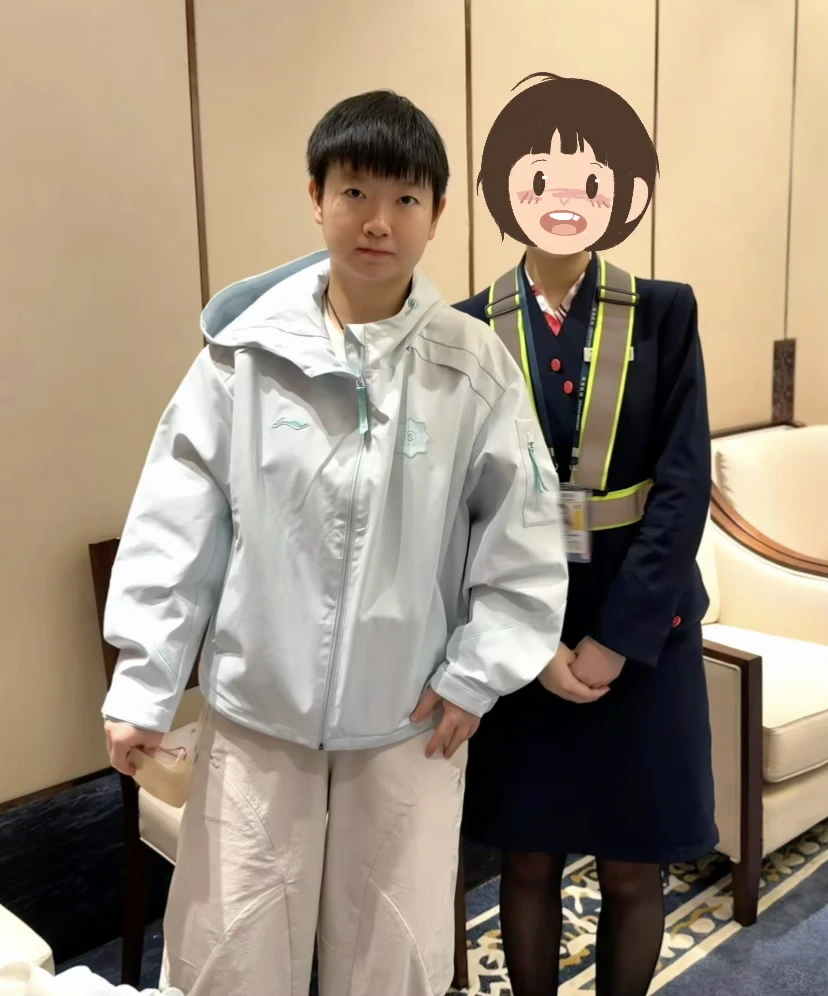 之前的合影咪