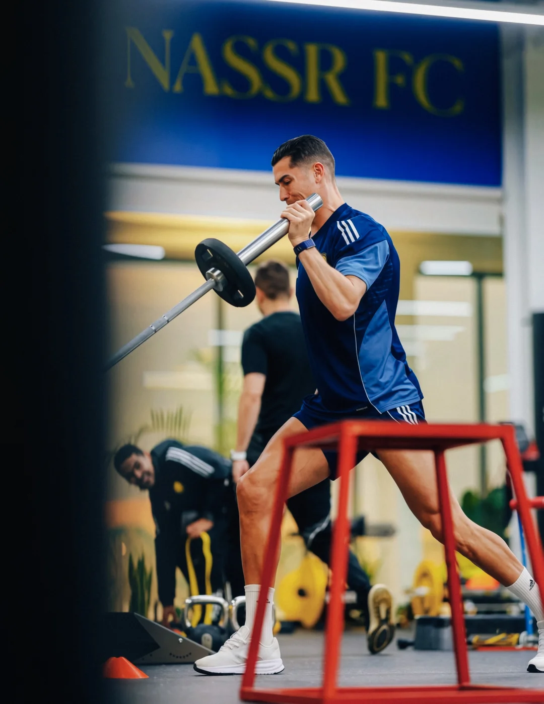 C罗接受治疗和康复计划