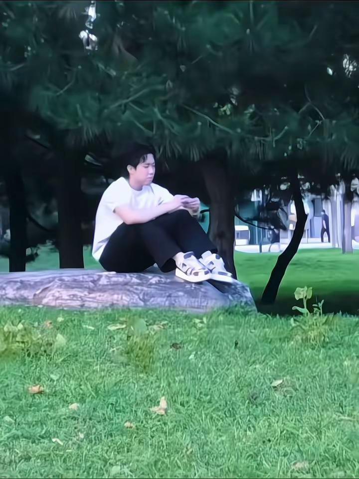 唉:-(
