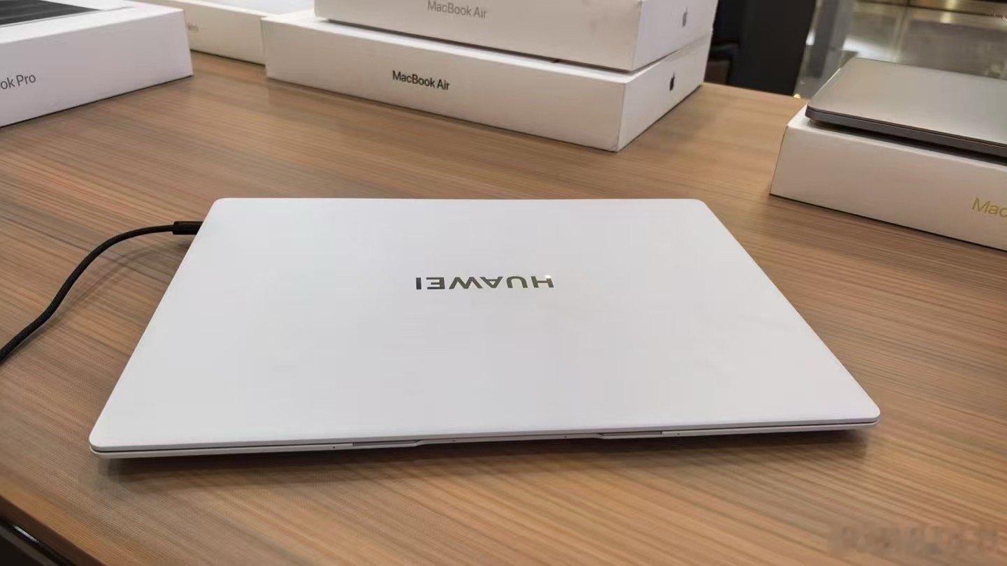 Matebook X pro 14寸  
​配置i7-1260p  512G固态 3K高清触摸屏
​整机成色99新   原机无拆修 ​