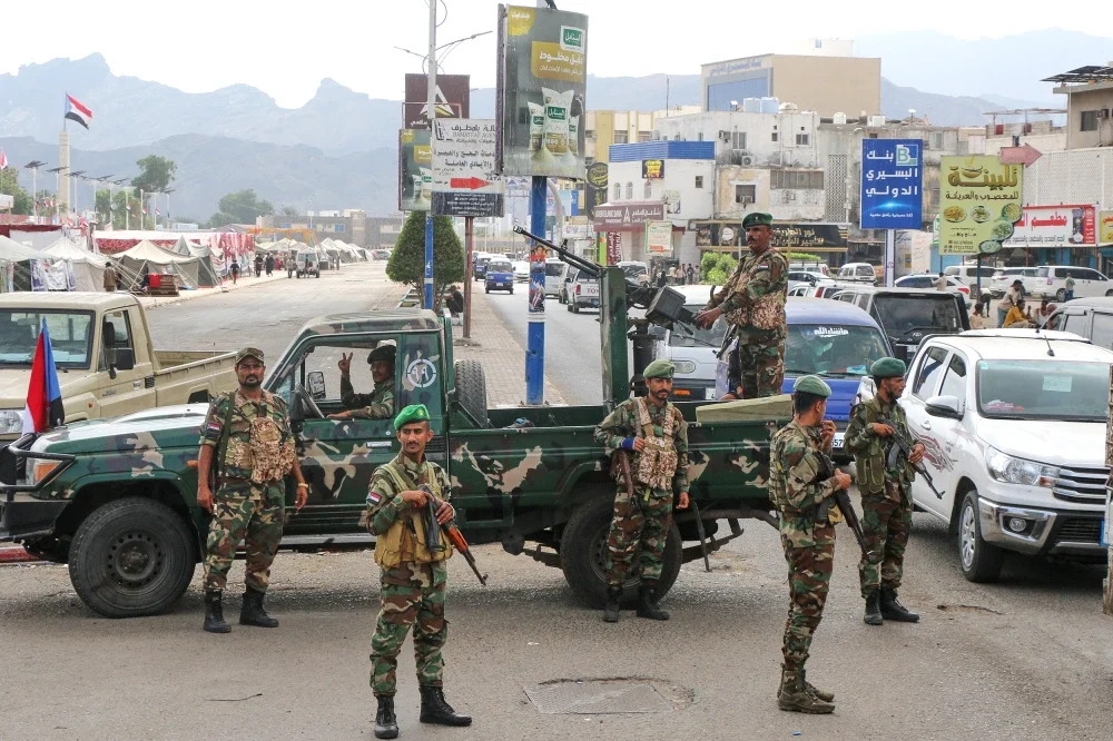 沙特战机空袭也门南部分离主义武装
