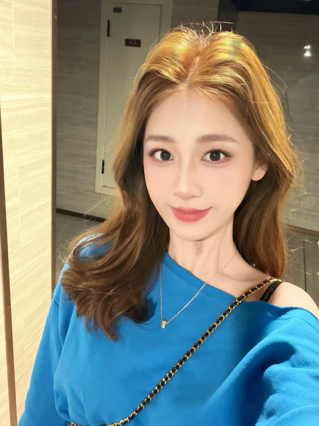 春天就要穿亮色！n