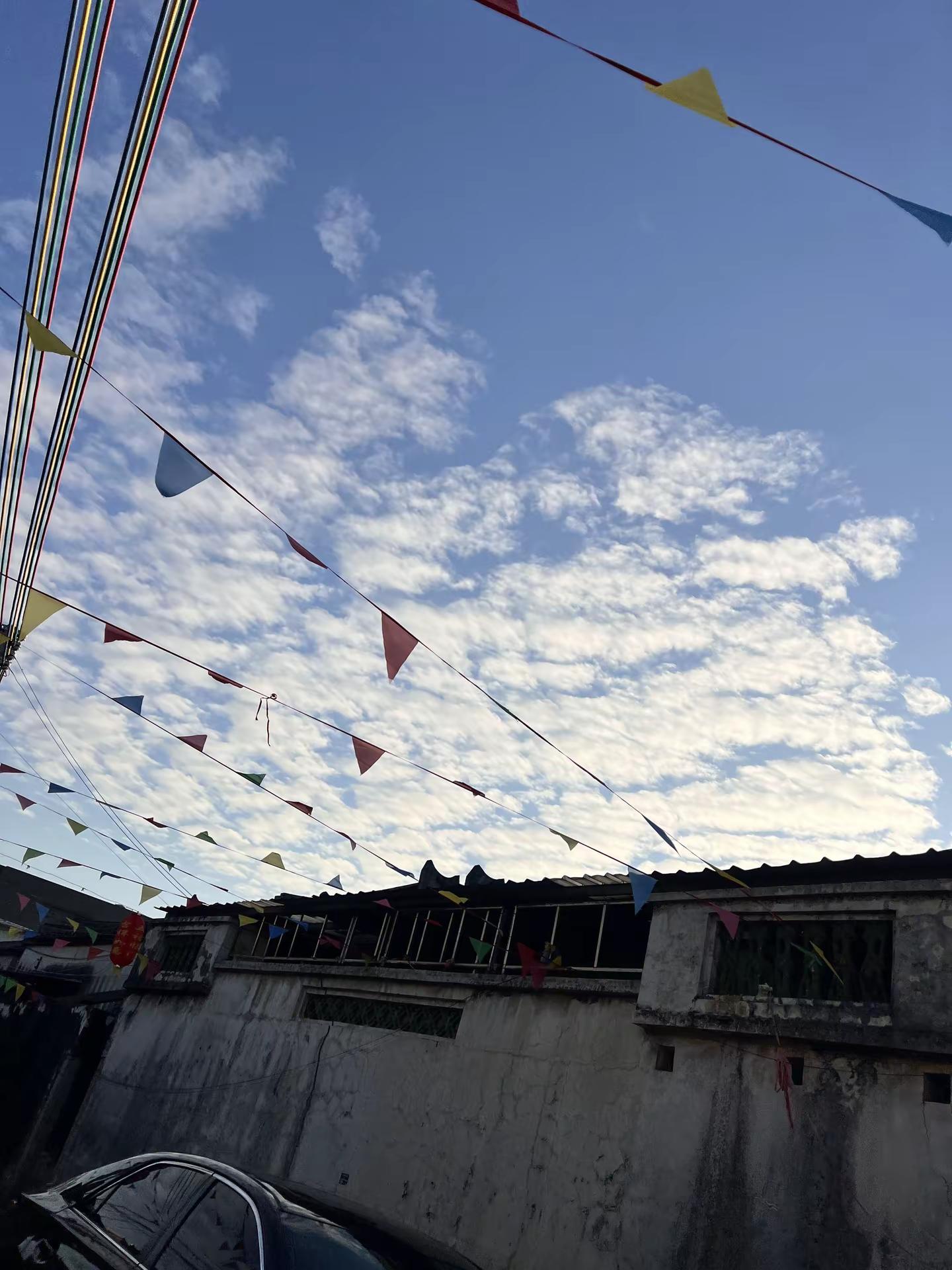 情绪稳定是一个人的顶级修养，稳定的情绪是一种养分，滋养了自己也治愈了别人…”