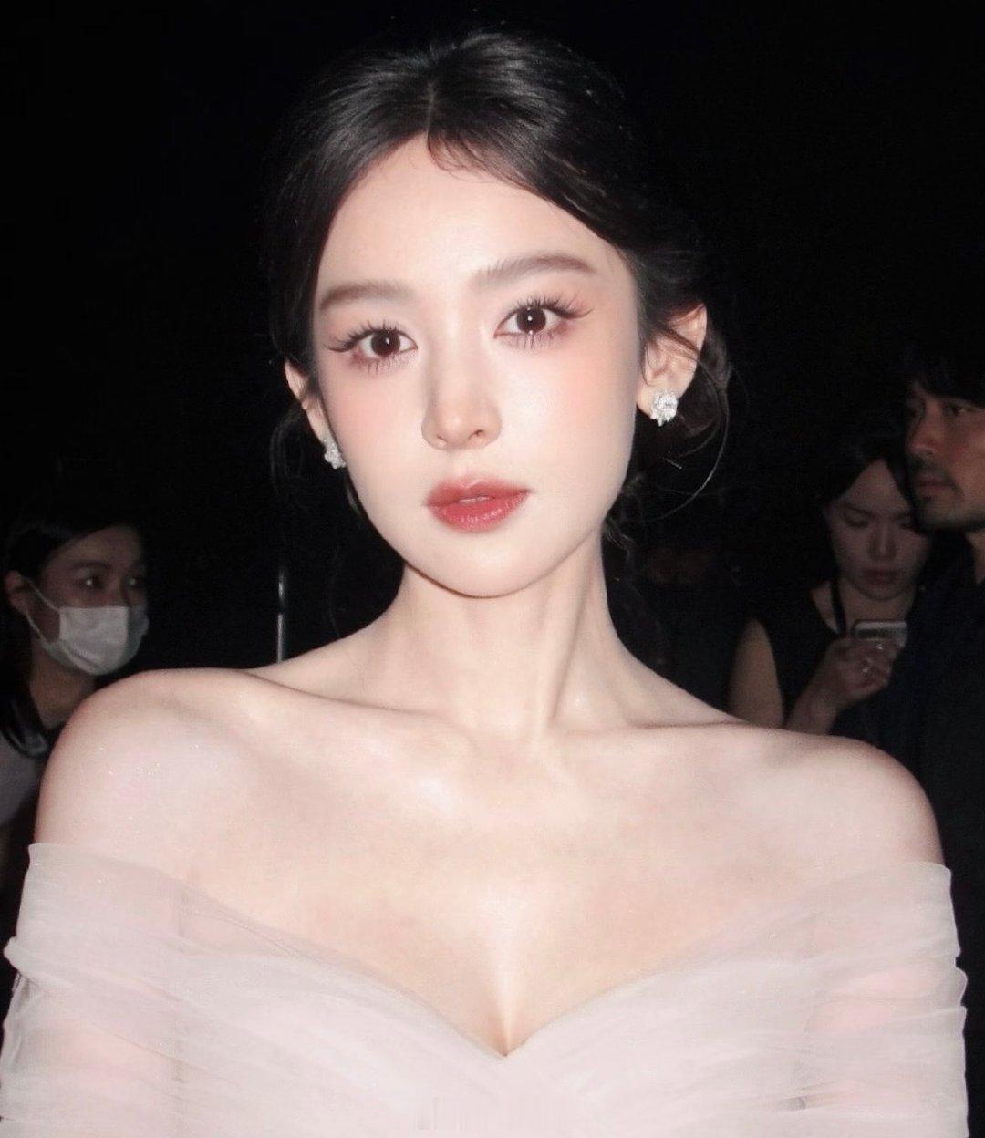 给这个内娱免检大美人娜扎全世界！！！完全女神😭 ​