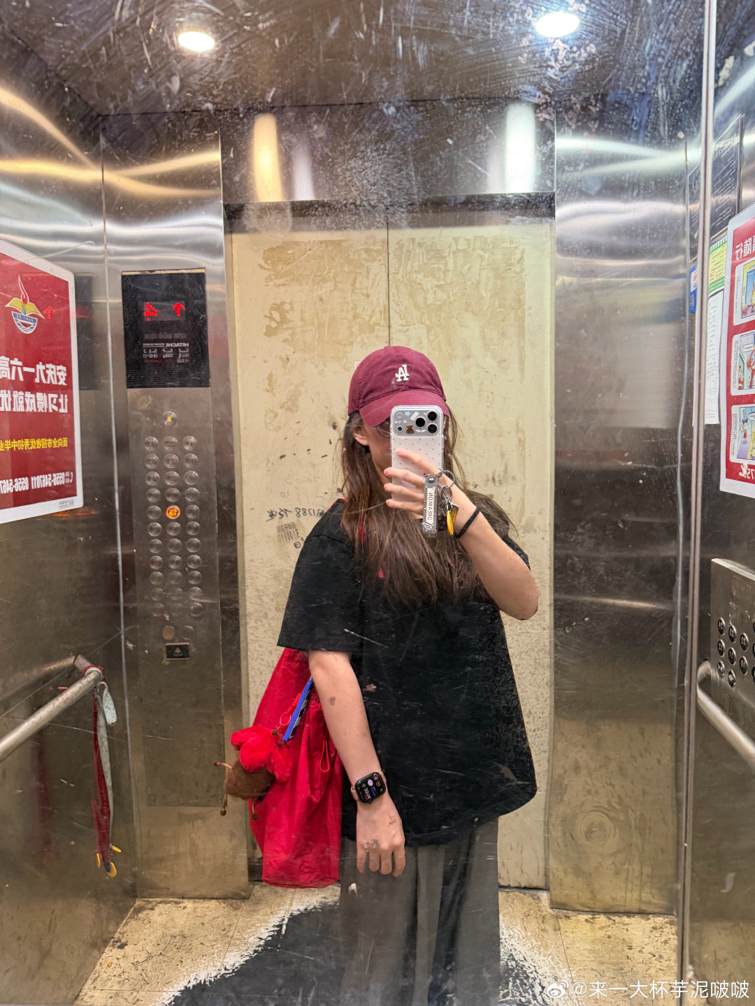 14pro—17pm
纠结来纠结去还是换了 用了两天发现续能真的太强了
喜欢💕
再见了我的小14 ​