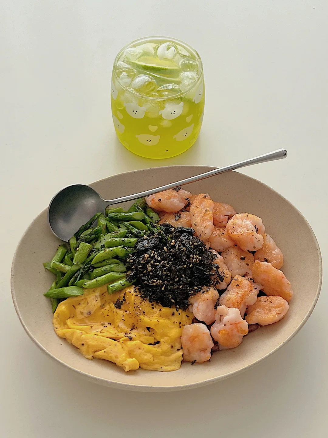 宅家美食|治愈系四色盖饭配果蔬汁超解腻！✨