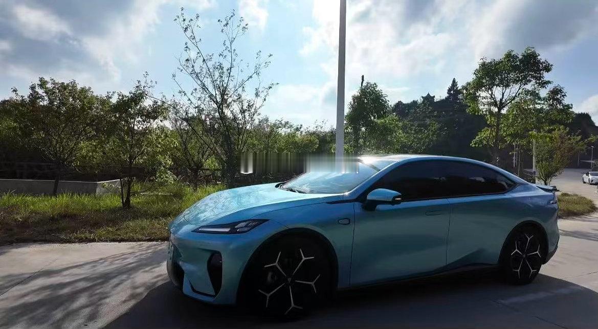 与L07的心仪打卡点  提车深蓝L07三个月了，最难忘的，是上个月和它...