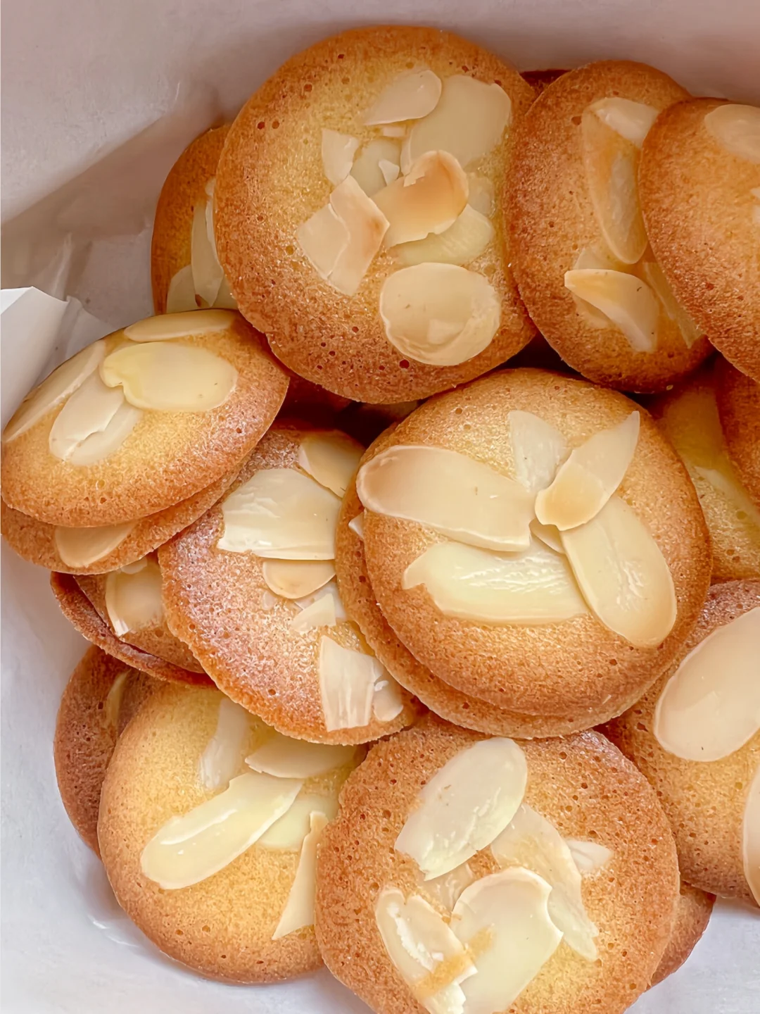 被收藏七千多次的杏仁小饼干！嘎嘣脆！超简单