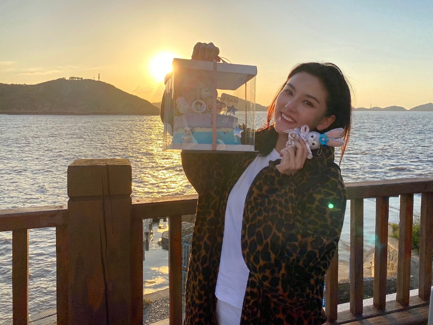 快乐杀青的吴嘉树
喜欢星黛露的孙凡清
#孙凡清# ｜#宋祖儿# ​