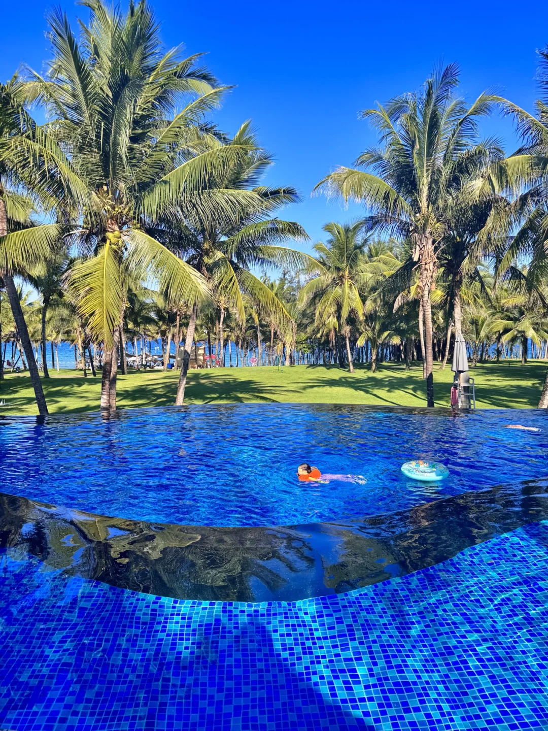 一开始他们说去三亚就是住酒店，我根本不信！