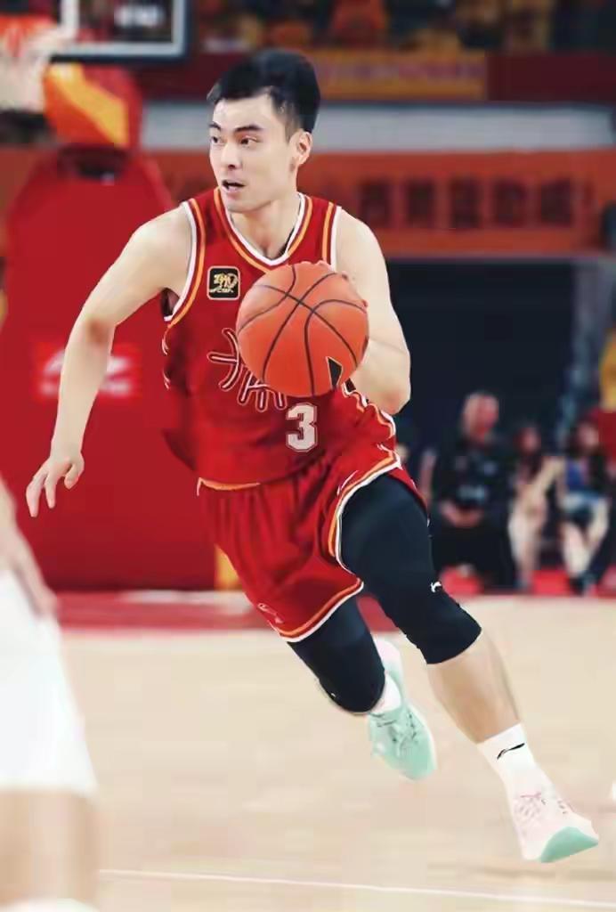 “江江”不在现场，“宁宁”和“明明”带领团队走向胜利！ 小于发挥也好啊...