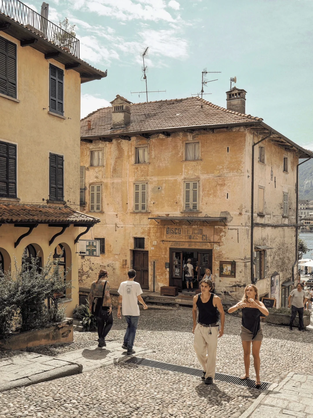小众旅行地｜米兰周边中世纪小镇Orta值得‼️
